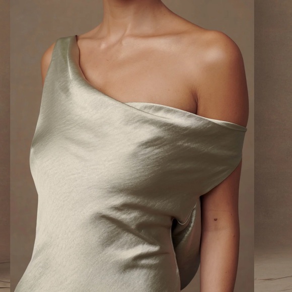 NWT - Meshki Sage green maxi dress with asymmetrical hem - Picture 2 of 6